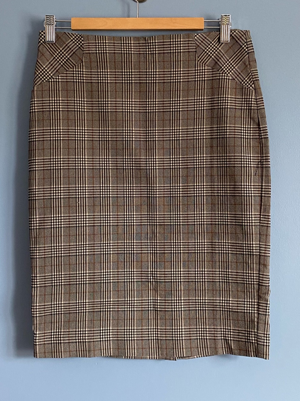RW&CO. Classic Plaid Pencil Skirt in Brown